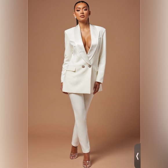 Fashion Nova The Georgia Tailored Two Piece Suit Nova Lux NWT - Picture 3 of 7